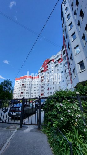 2-комнатная квартира (63м2) на продажу по адресу Симонова ул., 4— фото 1 из 21
