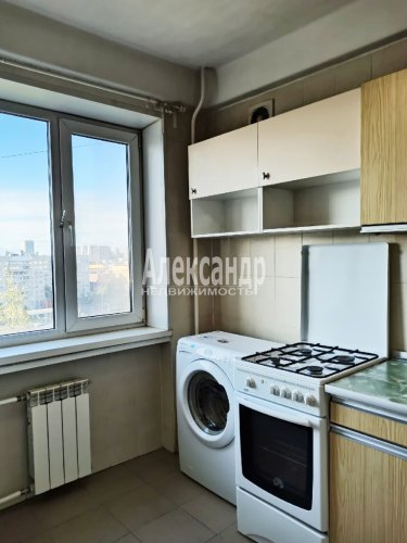 2-комнатная квартира (49м2) на продажу по адресу Энгельса пр., 145— фото 1 из 25