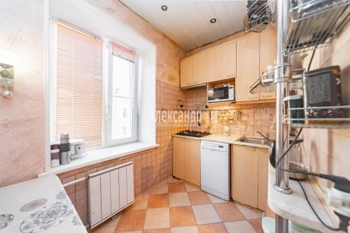 2-комнатная квартира (53м2) на продажу по адресу Красного Курсанта ул., 5— фото 1 из 28