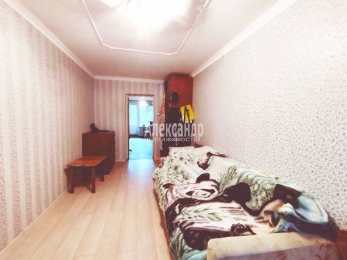 2 комнаты в 3-комнатной квартире (60м2) на продажу по адресу Генерала Симоняка ул., 1— фото 1 из 11