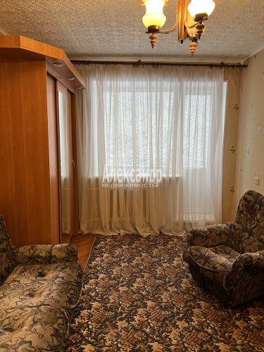 2-комнатная квартира (45м2) на продажу по адресу Вещево пос. при станции, 13— фото 1 из 20