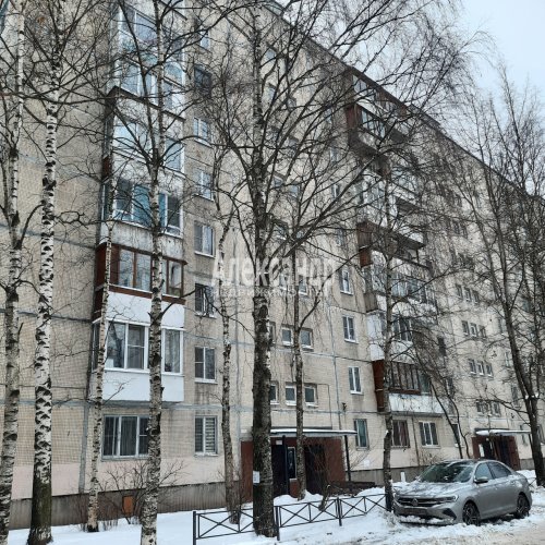3-комнатная квартира (66м2) на продажу по адресу Белышева ул., 8— фото 1 из 14