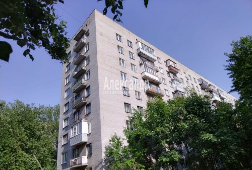 2-комнатная квартира (48м2) на продажу по адресу Будапештская ул., 38— фото 1 из 19