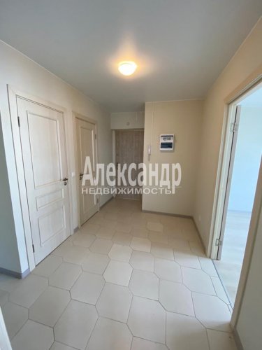 2-комнатная квартира (55м2) на продажу по адресу Мурино г., Петровский бул., 3— фото 1 из 25
