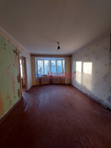 2-комнатная квартира (45м2) на продажу по адресу Кириши г., Мира ул., 18— фото 1 из 11