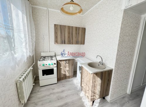 1-комнатная квартира (32м2) на продажу по адресу Петергофское шос., 13— фото 1 из 11