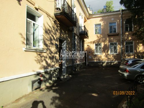 1-комнатная квартира (32м2) на продажу по адресу Колпино г., Вокзальная ул., 18— фото 1 из 11