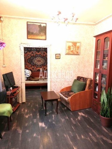 2-комнатная квартира (40м2) на продажу по адресу Сосново пос., Молодежная ул., 6— фото 1 из 11
