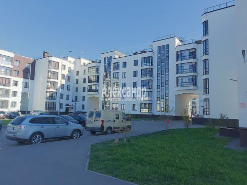 2-комнатная квартира (50м2) на продажу по адресу Петергоф г., Парковая ул., 20— фото 1 из 17