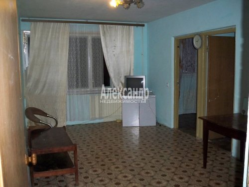 3-комнатная квартира (52м2) на продажу по адресу Кустодиева ул., 10— фото 1 из 18