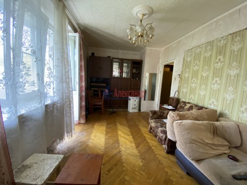 1-комнатная квартира (31м2) на продажу по адресу Пушкин г., Саперная ул., 10б— фото 1 из 19