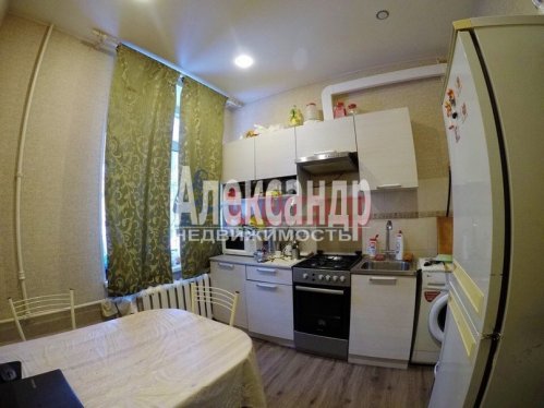 2-комнатная квартира (47м2) на продажу по адресу Синявинская ул., 22— фото 1 из 15