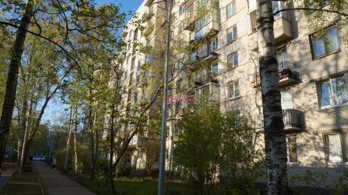 3-комнатная квартира (59м2) на продажу по адресу Пограничника Гарькавого ул., 36— фото 1 из 10