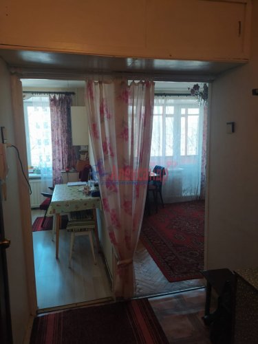 1-комнатная квартира (29м2) на продажу по адресу Новаторов бул., 116— фото 1 из 10