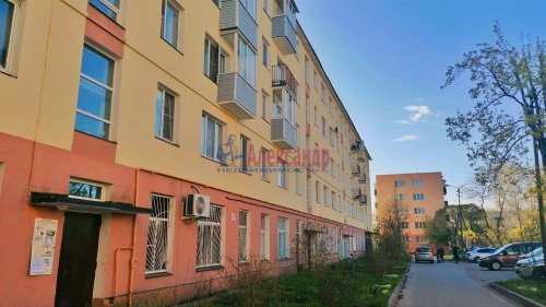 3-комнатная квартира (55м2) на продажу по адресу Светогорск г., Пограничная ул., 1— фото 1 из 12