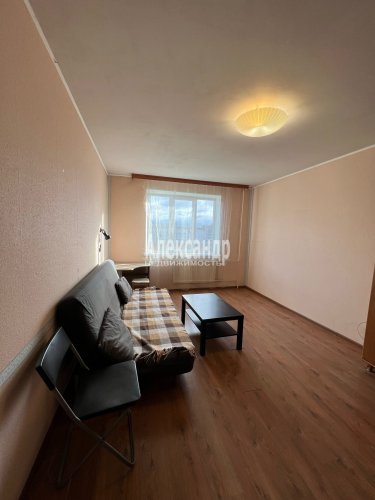 1-комнатная квартира (39м2) на продажу по адресу Гаккелевская ул., 26— фото 1 из 8