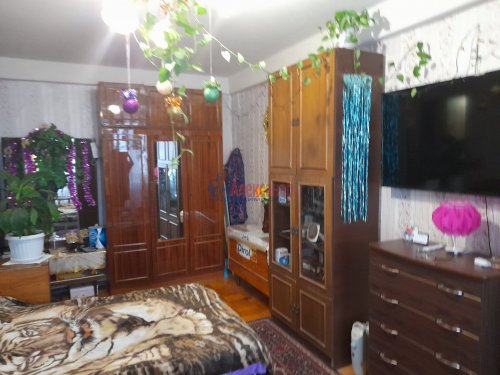 5-комнатная квартира (101м2) на продажу по адресу Димитрова ул., 10— фото 1 из 16