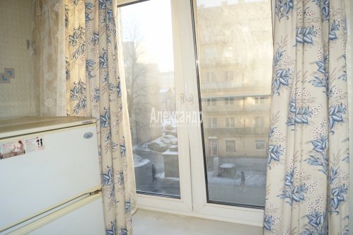1-комнатная квартира (33м2) на продажу по адресу Кондратьевский просп., 53— фото 1 из 59