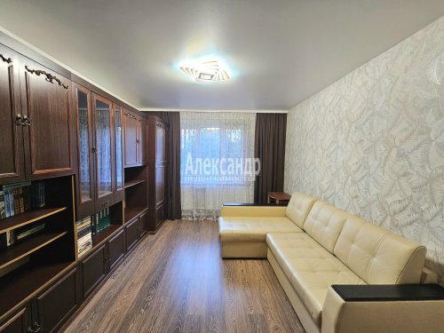 2-комнатная квартира (53м2) на продажу по адресу Малая Бухарестская ул., 11/60— фото 1 из 18