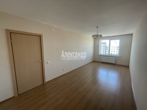 2-комнатная квартира (58м2) на продажу по адресу Мурино г., Авиаторов Балтики просп., 9— фото 1 из 18