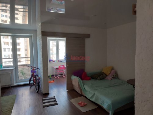 1-комнатная квартира (35м2) на продажу по адресу Мурино г., Шоссе в Лаврики ул., 59— фото 1 из 13