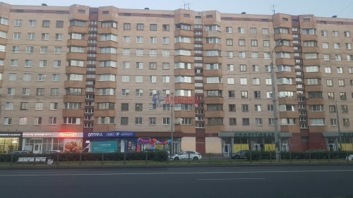 2-комнатная квартира (47м2) на продажу по адресу Ветеранов просп., 110— фото 1 из 20