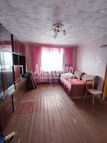 5-комнатная квартира (97м2) на продажу по адресу Пчева дер., Советская ул., 4— фото 1 из 11