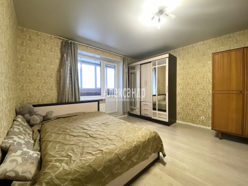 3-комнатная квартира (78м2) на продажу по адресу Кушелевская дор., 5— фото 1 из 22