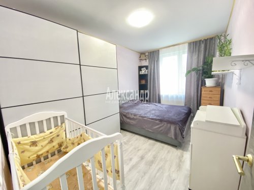 2-комнатная квартира (57м2) на продажу по адресу Мурино г., Воронцовский бул., 14— фото 1 из 13