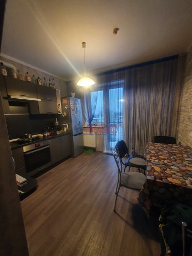 3-комнатная квартира (83м2) на продажу по адресу Окраинная ул., 9— фото 1 из 23
