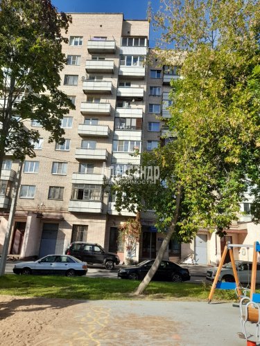 1-комнатная квартира (35м2) на продажу по адресу Ветеранов просп., 78— фото 1 из 28