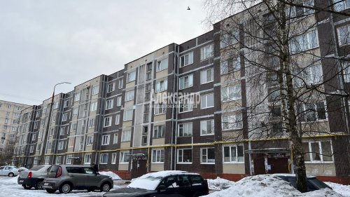 4-комнатная квартира (73м2) на продажу по адресу Выборг г., Гагарина ул., 18— фото 1 из 30