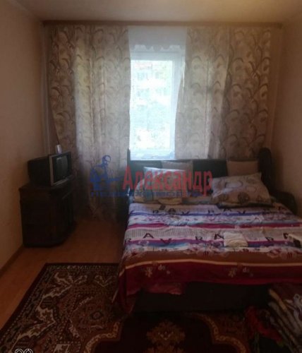 Комната в 4-комнатной квартире (86м2) на продажу по адресу Софьи Ковалевской ул., 13— фото 1 из 6