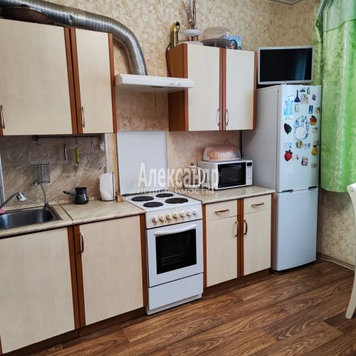 1-комнатная квартира (38м2) на продажу по адресу Всеволожск г., Александровская ул., 79— фото 1 из 19