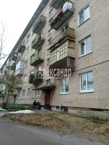 3-комнатная квартира (64м2) на продажу по адресу Кузнечное пос., Гагарина ул., 1— фото 1 из 21