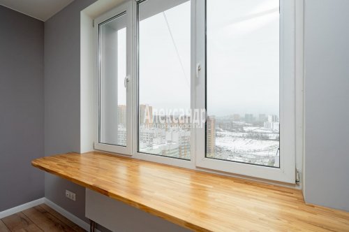 1-комнатная квартира (41м2) на продажу по адресу Мурино г., Петровский бул., 5— фото 1 из 21