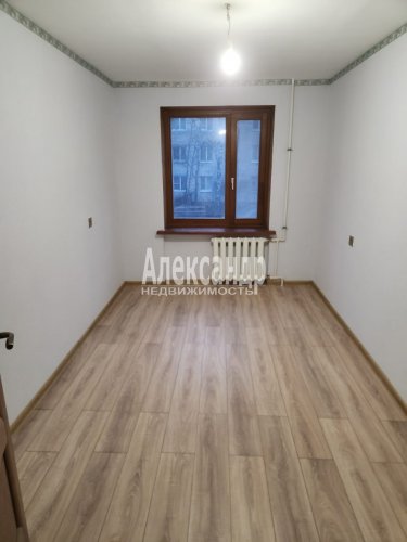 3-комнатная квартира (51м2) на продажу по адресу Красное Село г., Спирина ул., 14— фото 1 из 11