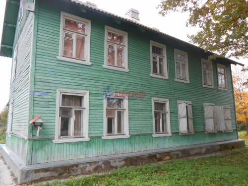 2-комнатная квартира (32м2) на продажу по адресу Старая Ладога село, Советская ул., 23— фото 1 из 13