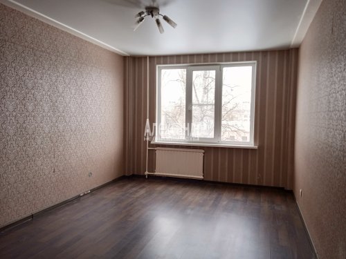 2-комнатная квартира (46м2) на продажу по адресу Новоселов ул., 15— фото 1 из 16
