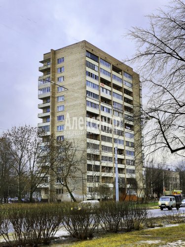 1-комнатная квартира (38м2) на продажу по адресу Пражская ул., 34— фото 1 из 13
