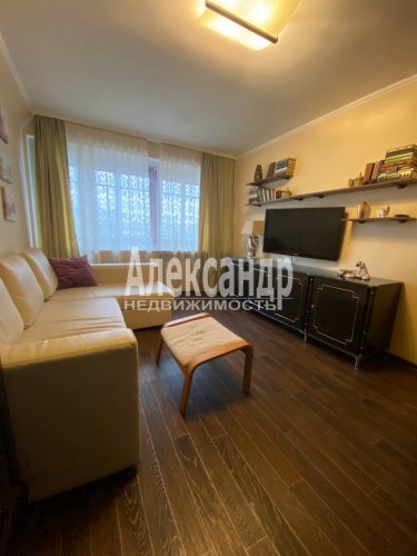 1-комнатная квартира (31м2) на продажу по адресу Наличная ул., 36— фото 1 из 22