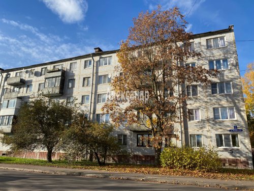 2-комнатная квартира (47м2) на продажу по адресу Светогорск г., Рощинская ул., 5— фото 1 из 24