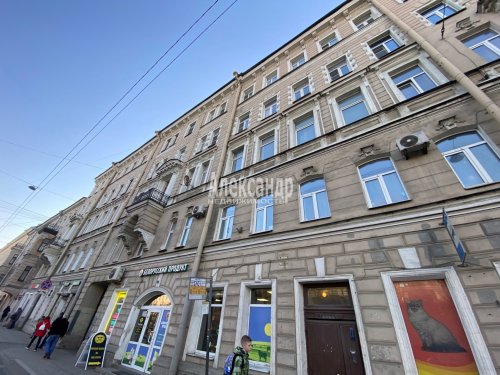 3-комнатная квартира (78м2) на продажу по адресу Старо-Петергофский пр., 15— фото 1 из 19