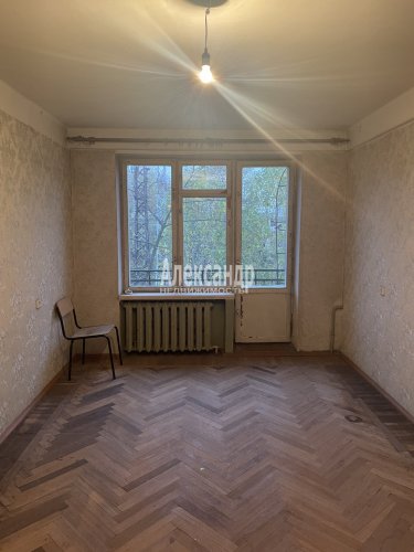 2-комнатная квартира (42м2) на продажу по адресу Орджоникидзе ул., 35— фото 1 из 13