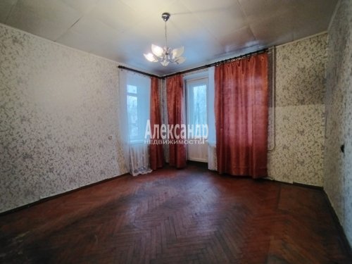 1-комнатная квартира (32м2) на продажу по адресу Пражская ул., 17— фото 1 из 14