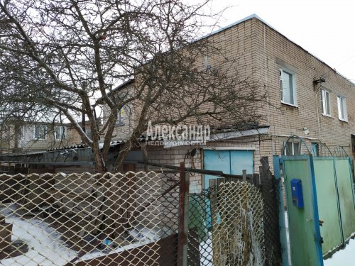 4-комнатная квартира (84м2) на продажу по адресу Окуловка г., Титова ул., 23— фото 1 из 11