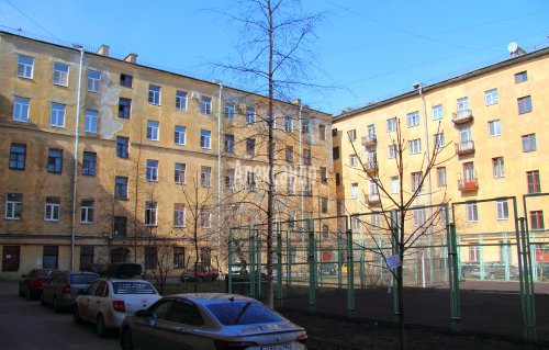 2-комнатная квартира (64м2) на продажу по адресу Курляндская ул., 16-18— фото 1 из 18