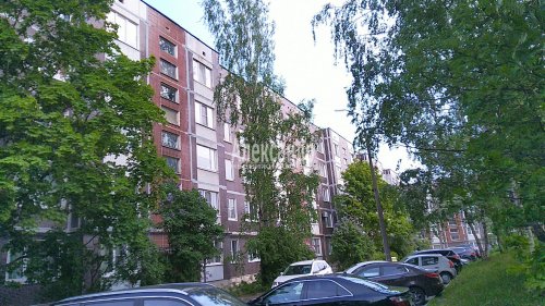 1-комнатная квартира (36м2) на продажу по адресу Выборг г., Рубежная ул., 29— фото 1 из 6