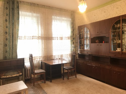 Комната в 3-комнатной квартире (89м2) на продажу по адресу Верейская ул., 28— фото 1 из 9