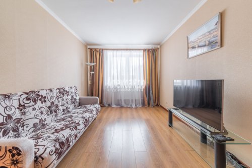 2-комнатная квартира (63м2) на продажу по адресу Рихарда Зорге ул., 4— фото 1 из 22